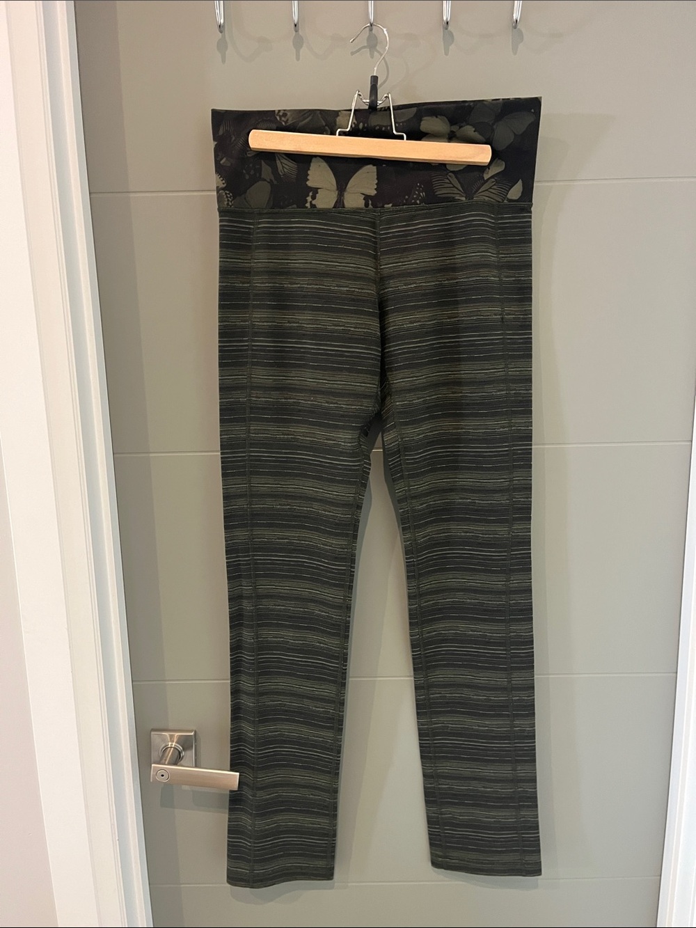 Lululemon skinny groove pant sz 10